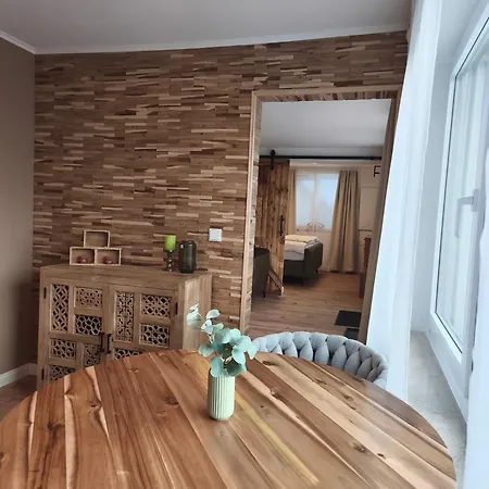 Apartman Lucia *
